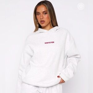 White Fox 
11th Street New York Or Nowhere Oversized Hoodie Berry Blast